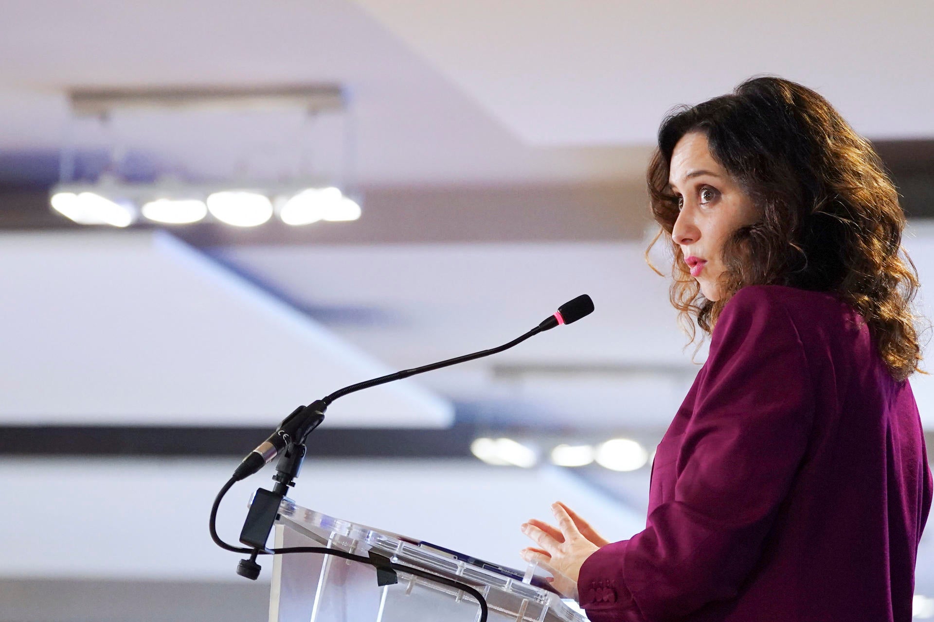 La Fiscalía pide archivar la querella del novio de Ayuso porque no aprecia delito La Fiscalía pide archivar la querella del novio de Ayuso porque no aprecia delito