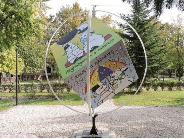Bolea inaugura su “Dado de la paz” en el parque de la Fuente Vieja Bolea inaugura su “Dado de la paz” en el parque de la Fuente Vieja