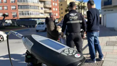 La Policía Local de Badajoz podrá sancionar por ruido bajo previa advertencia. La Policía Local de Badajoz podrá sancionar por ruido bajo previa advertencia.