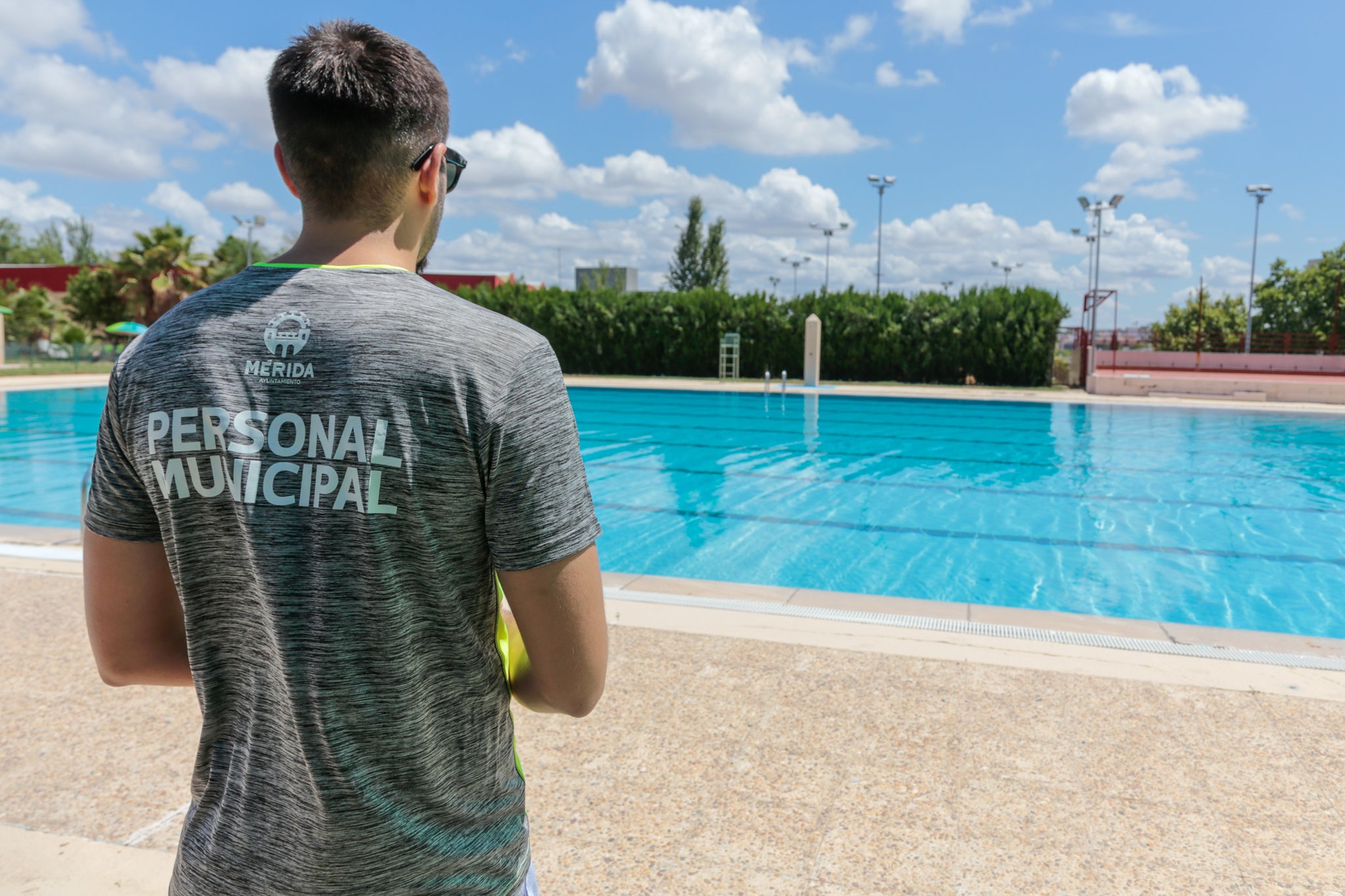 El Ayuntamiento de Mérida abre una convocatoria para la creación de una bolsa de empleo para socorristas acuáticos El Ayuntamiento de Mérida abre una convocatoria para la creación de una bolsa de empleo para socorristas acuáticos