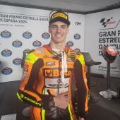 El piloto español de Moto2, Fermín Aldeguer, tras vencer en el Gran Premio de España de Motociclismo de 2024