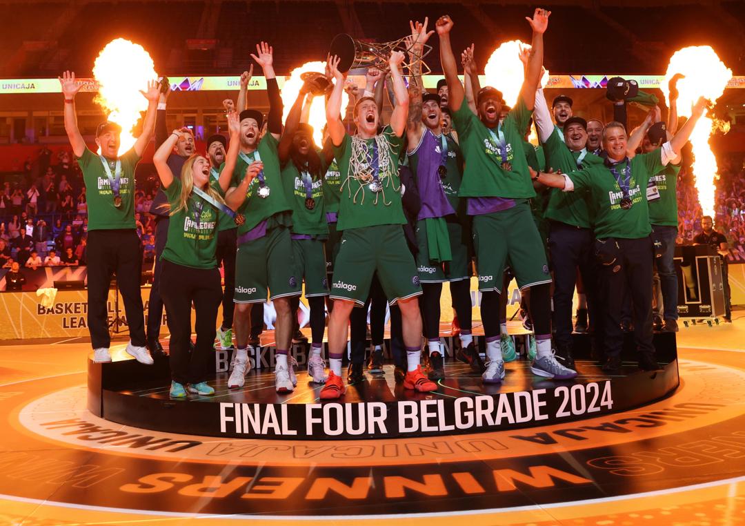 Unicaja conquista la Champions ante Tenerife Unicaja conquista la Champions ante Tenerife