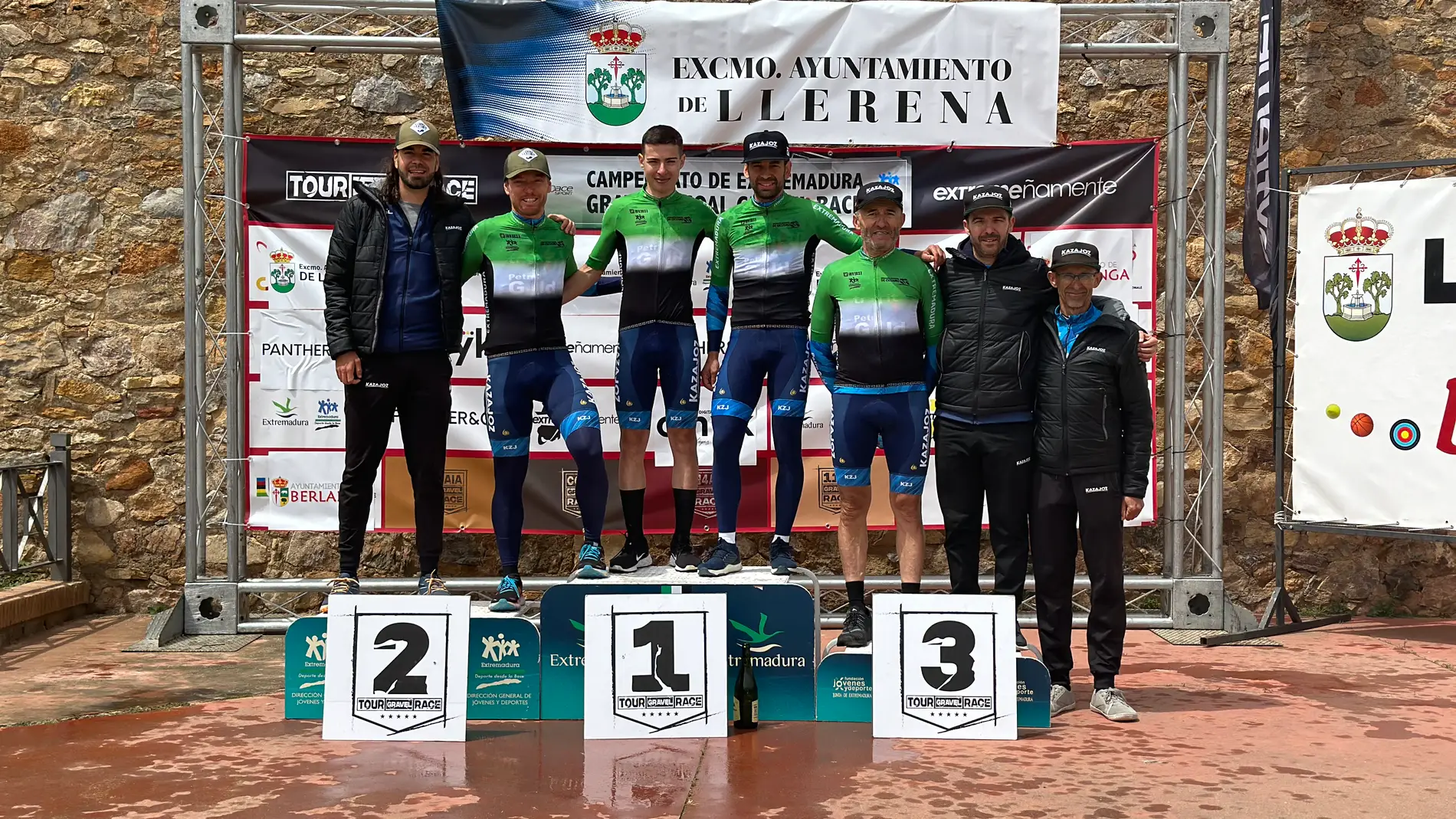 El Kazajoz se hace con cuatro campeonatos de Extremadura Gravel