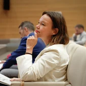 La exministra Leire Pajín vuelve a la política como número 4 del PSOE para las europeas La exministra Leire Pajín vuelve a la política como número 4 del PSOE para las europeas