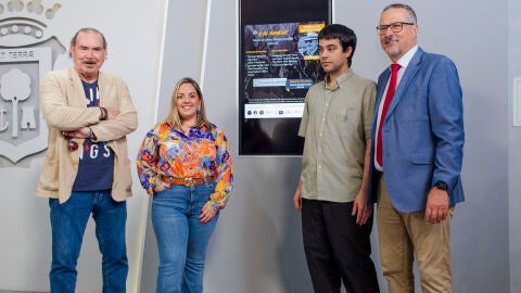 Imagen de la presentaci&oacute;n de la gala 'A mi manera' en el Ayuntamiento de Huelva.