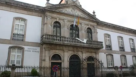 Socialistas esixen solución a falla de prazas no IES Otero Pedrayo Socialistas esixen solución a falla de prazas no IES Otero Pedrayo