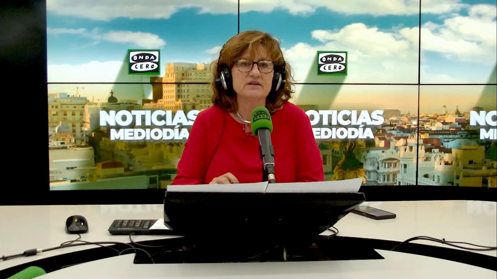 Elena Gijón: "Los gobiernos siempre necesitan enemigos para lograr su cohesión, y hoy lo hemos visto" Elena Gijón: "Los gobiernos siempre necesitan enemigos para lograr su cohesión, y hoy lo hemos visto"