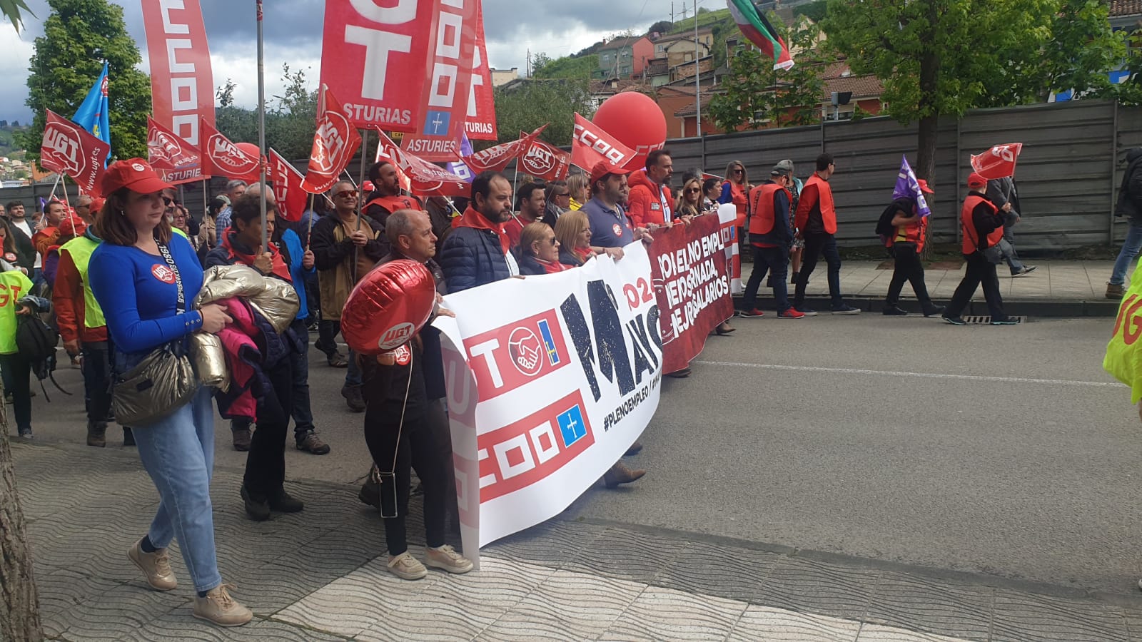 UGT y CCOO demandan la autorización adminstrativa para ERE como el de Saint Gobain UGT y CCOO demandan la autorización adminstrativa para ERE como el de Saint Gobain