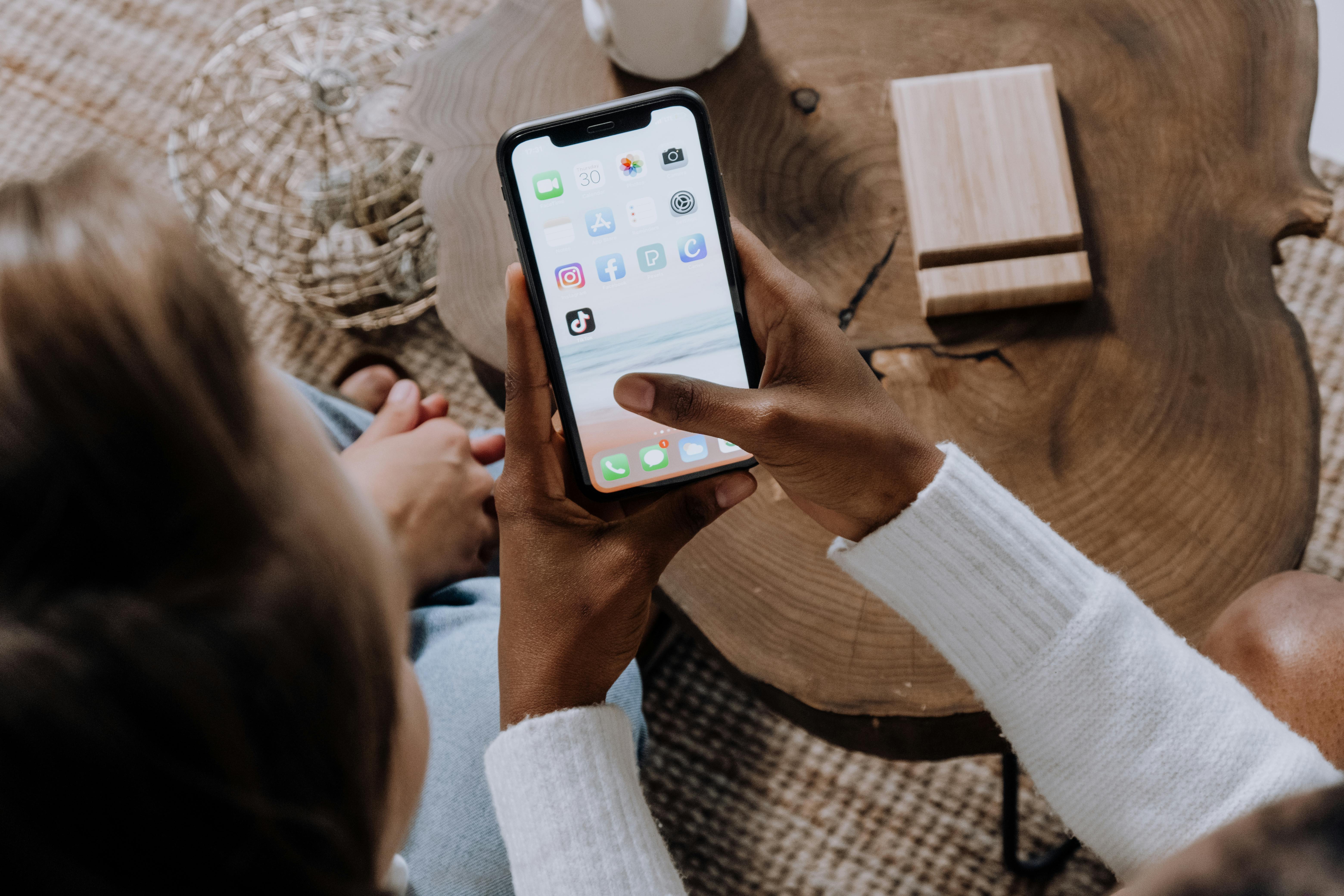 Acuerdo entre TikTok y Universal Music Group para devolver su música a la red social Acuerdo entre TikTok y Universal Music Group para devolver su música a la red social
