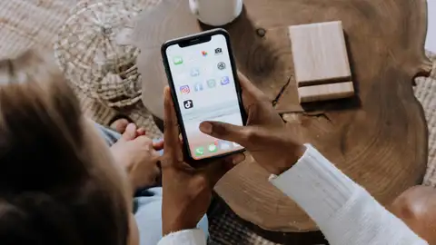 Acuerdo entre TikTok y Universal Music Group para devolver su música a la red social Acuerdo entre TikTok y Universal Music Group para devolver su música a la red social