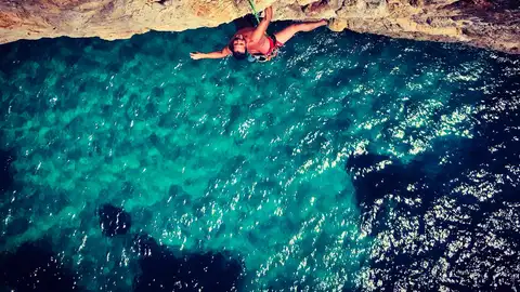 Uno de los lugares mágicos de Las Marina para practicar escalada. Uno de los lugares mágicos de Las Marina para practicar escalada.