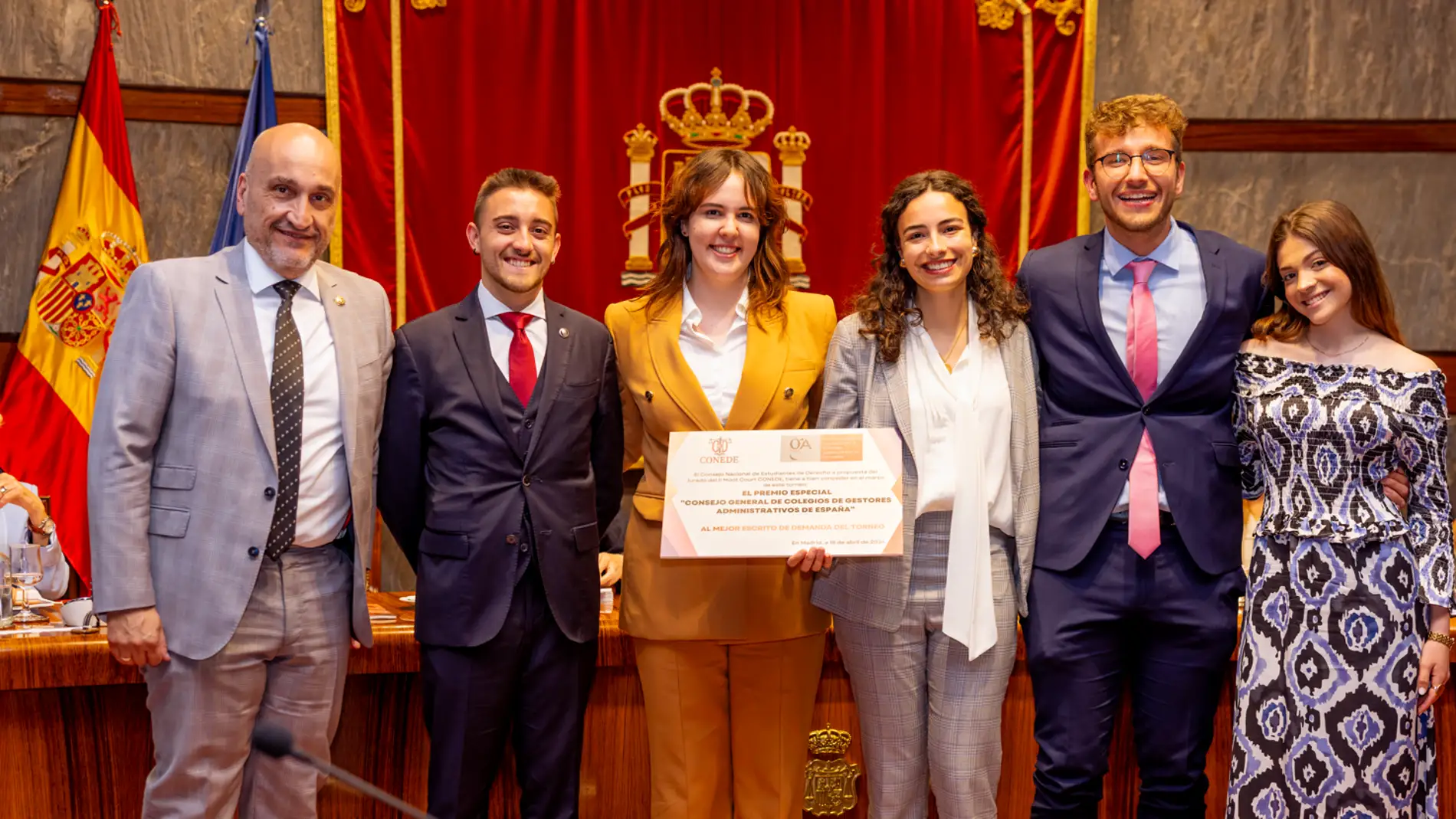 Equipo ganador el II Moot Court CONEDE formado por estudiantes de la Universidad de Alicante