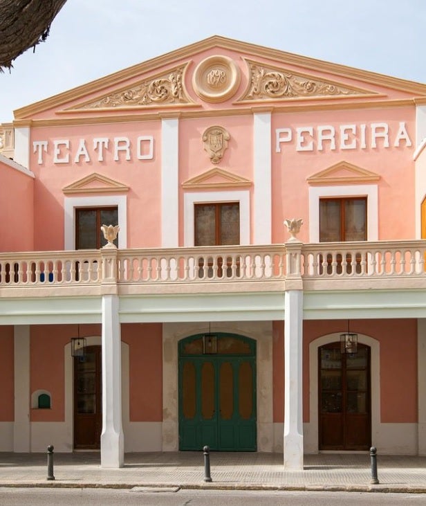Pedro Matutes: “El Teatro Pereyra ha cumplido 125 años de vida y ahora tenemos por delante otros 125 más para disfrutarlo” Pedro Matutes: “El Teatro Pereyra ha cumplido 125 años de vida y ahora tenemos por delante otros 125 más para disfrutarlo”