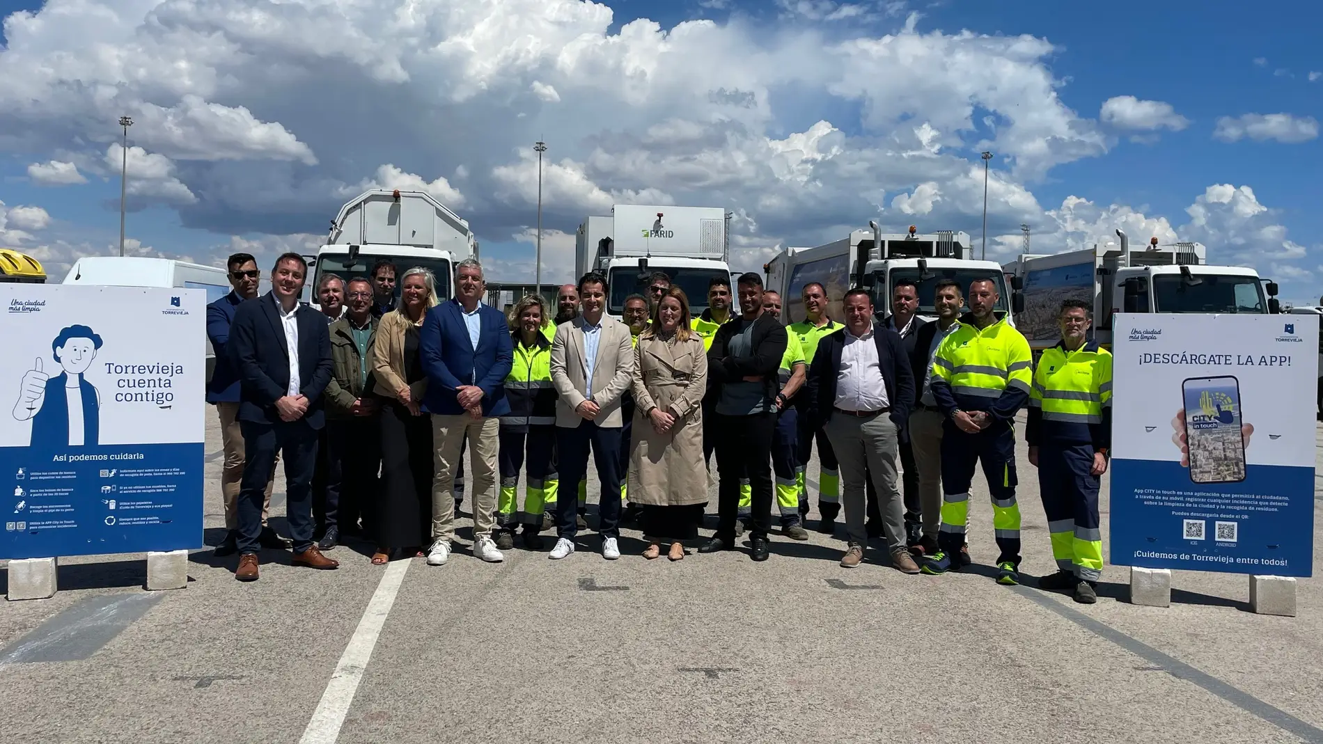 Torrevieja presenta su nueva flota de vehículos para la recogida de residuos urbanos 