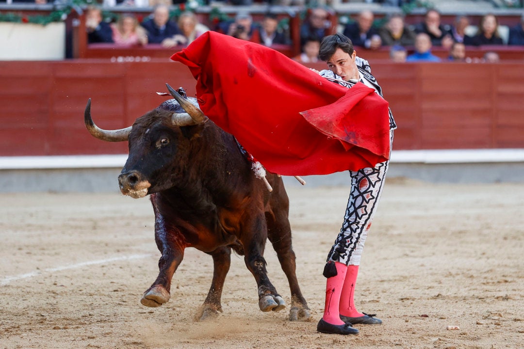 Varias comunidades autónomas se rebelan contra la eliminación del Premio Nacional de Tauromaquia y crean el suyo Varias comunidades autónomas se rebelan contra la eliminación del Premio Nacional de Tauromaquia y crean el suyo