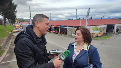 La Feria de Muestras de Tineo reúne a 171 expositores hasta el domingo. La Feria de Muestras de Tineo reúne a 171 expositores hasta el domingo.