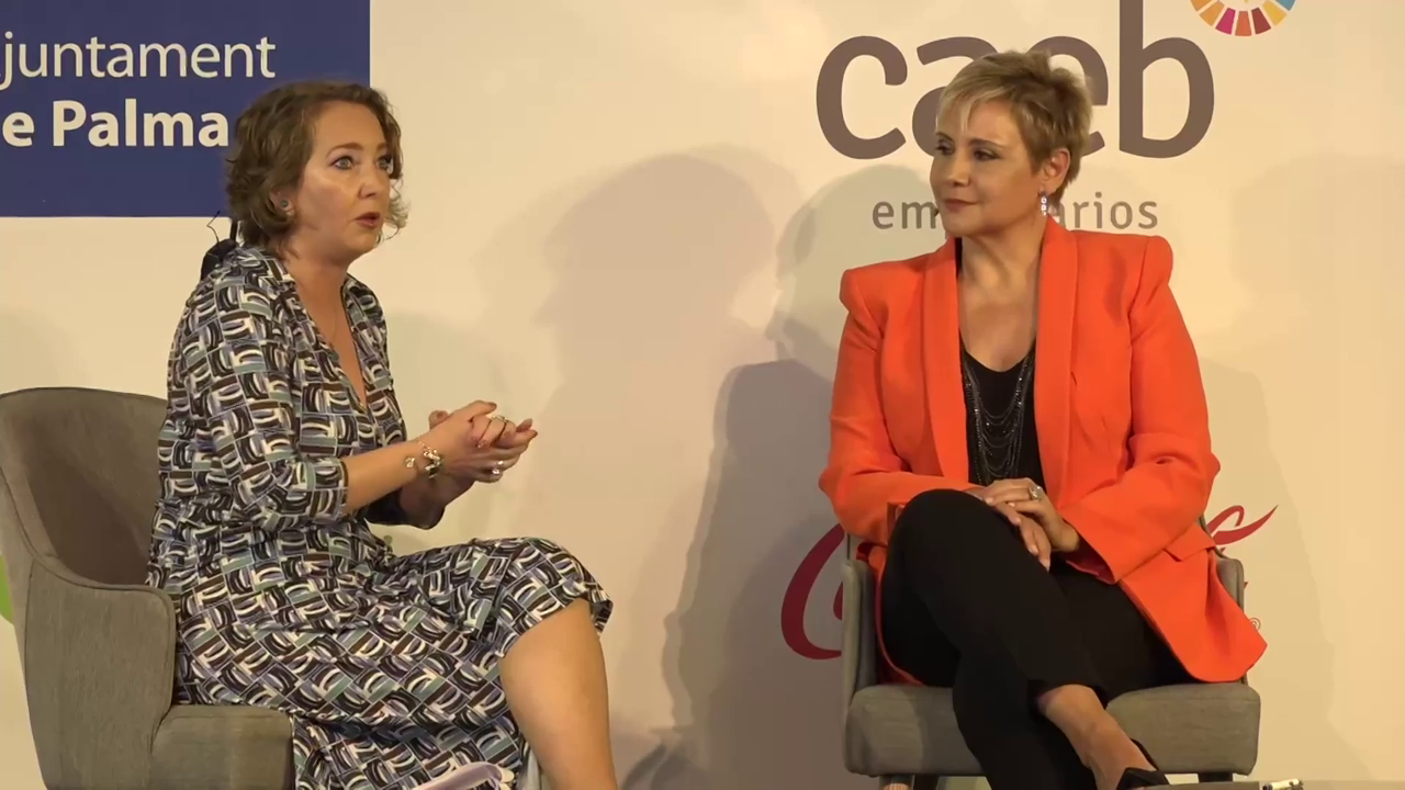 Gloria Serra: "Estamos en un cambio de era, pero aún hay que denunciar las injusticias" Gloria Serra: "Estamos en un cambio de era, pero aún hay que denunciar las injusticias"