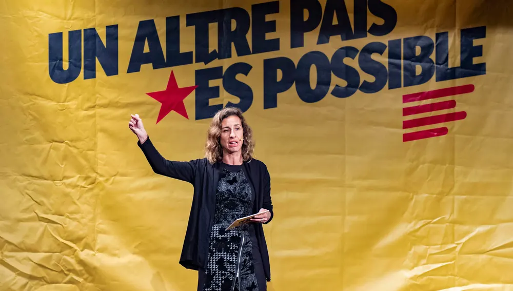 La candidata de la CUP a la Generalitat, Laia Estrada, durante el acto de inicio de campaña del partido. La candidata de la CUP a la Generalitat, Laia Estrada, durante el acto de inicio de campaña del partido.