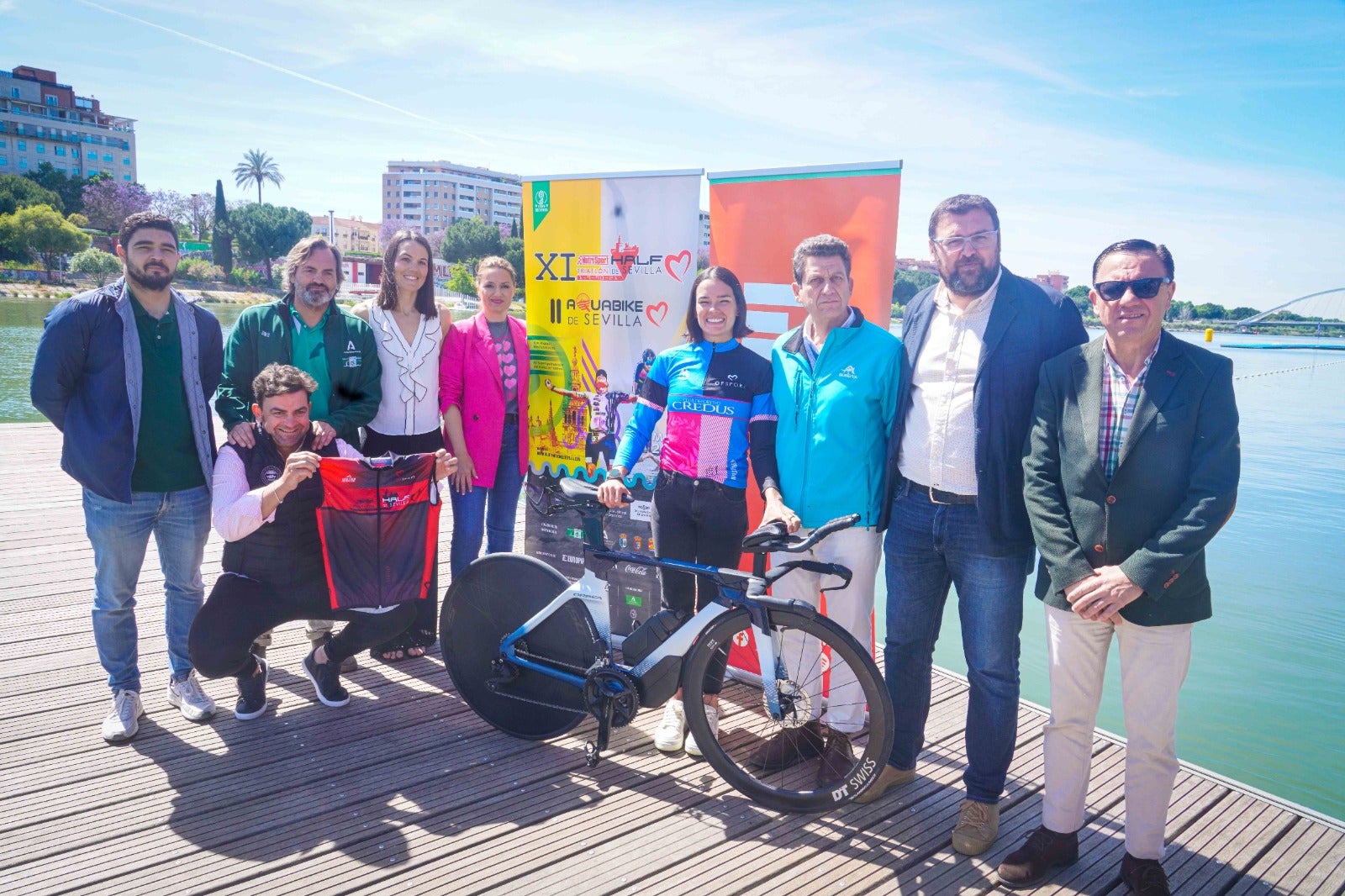 LA XI EDICIÓN DEL HALF TRIATLÓN DE SEVILLA Y II AQUABIKE BATE RECORDS LA XI EDICIÓN DEL HALF TRIATLÓN DE SEVILLA Y II AQUABIKE BATE RECORDS
