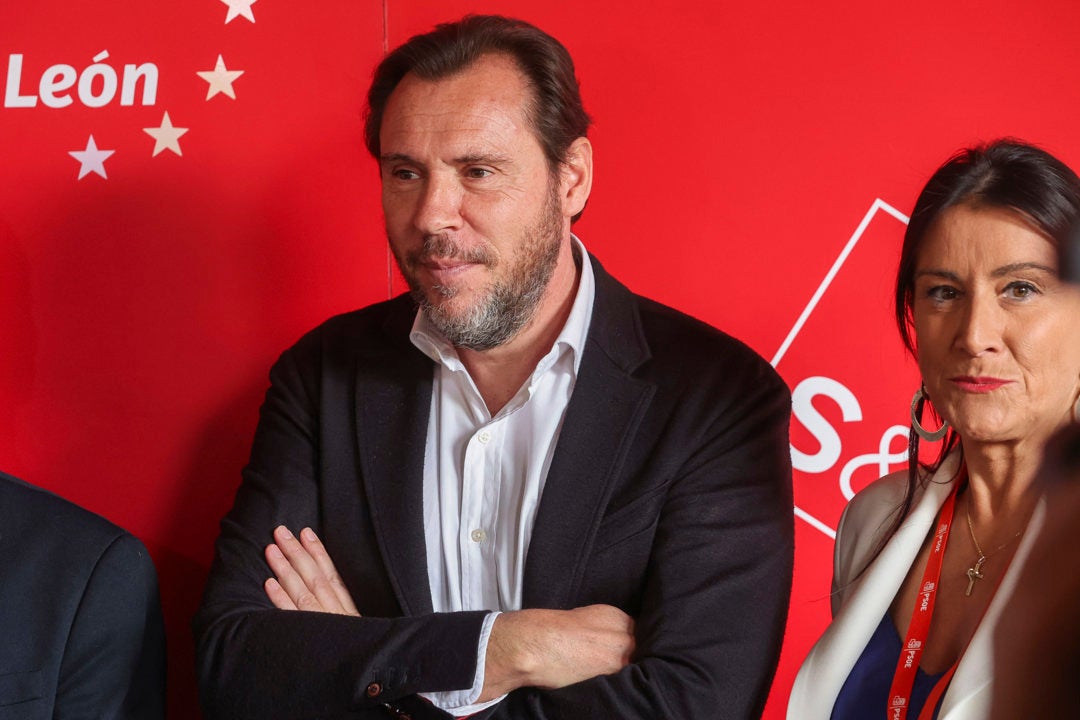 Periodistas argentinos reaccionan a las declaraciones de Óscar Puente sobre Javier Milei: "¿Este es el ministro? No sabía quién era" Periodistas argentinos reaccionan a las declaraciones de Óscar Puente sobre Javier Milei: "¿Este es el ministro? No sabía quién era"