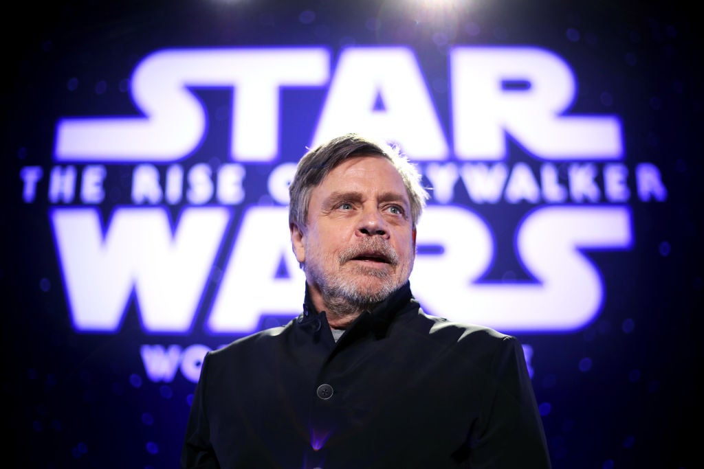 Mark Hamill se reúne con Biden en la Casa Blanca: "Le pregunté si podía llamarle 'Joe-B-Wan Kenobi'" Mark Hamill se reúne con Biden en la Casa Blanca: "Le pregunté si podía llamarle 'Joe-B-Wan Kenobi'"