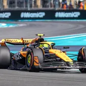 El monoplaza conducido por el piloto británico Lando Norris El monoplaza conducido por el piloto británico Lando Norris