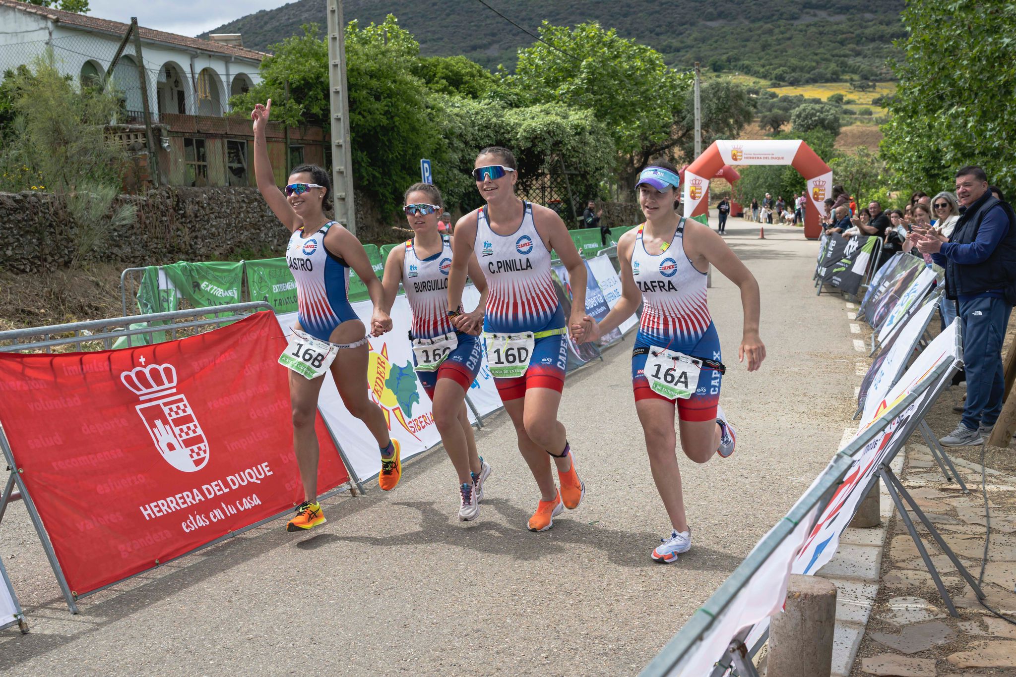 El Capex se proclama campeón de Extremadura de Triatlón por equipos El Capex se proclama campeón de Extremadura de Triatlón por equipos