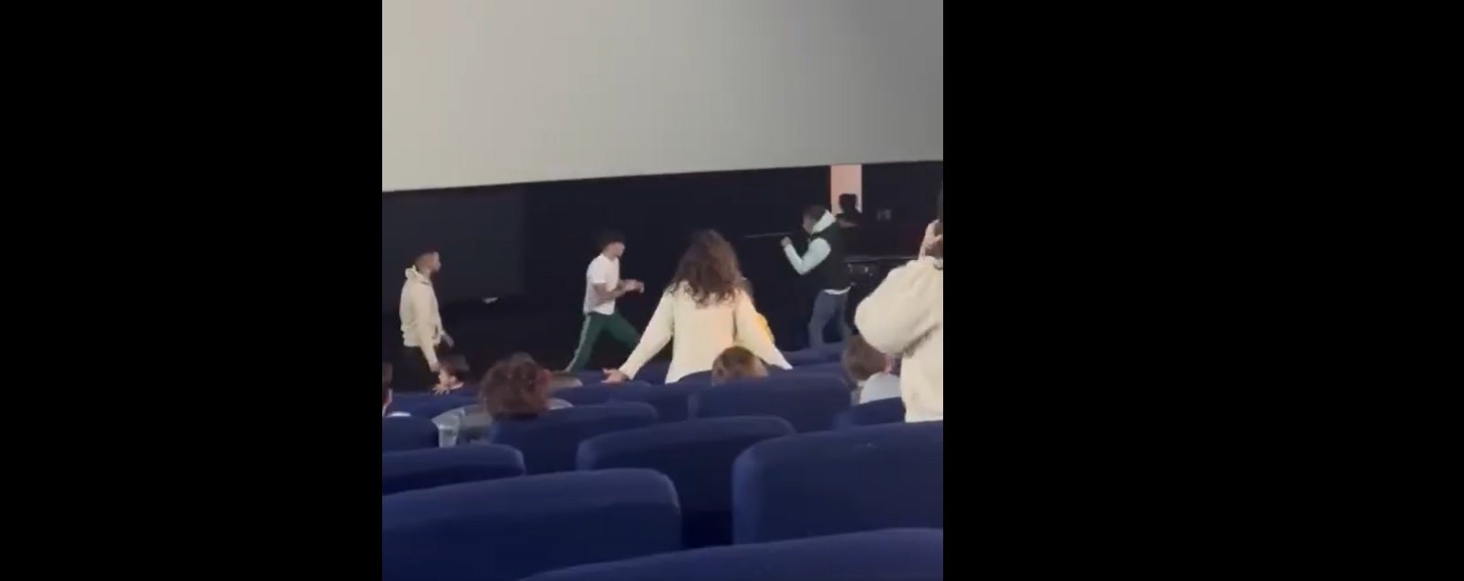 Antonio Barrul, sobre su pelea en el cine: "Lo que se muestra en ese vídeo no es lo que yo soy" Antonio Barrul, sobre su pelea en el cine: "Lo que se muestra en ese vídeo no es lo que yo soy"