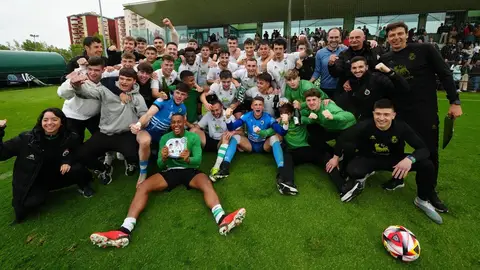Rayo Cantabria se clasifica para play-off de ascenso a Primera RFEF Rayo Cantabria se clasifica para play-off de ascenso a Primera RFEF