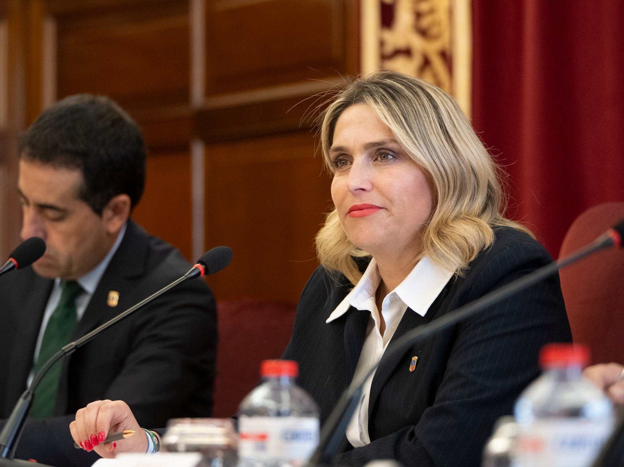 La Diputación traza una estrategia común para la defensa del litoral de la provincia ante el Gobierno de España La Diputación traza una estrategia común para la defensa del litoral de la provincia ante el Gobierno de España