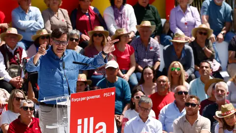 El primer secretario del PSC y candidato a la Generalitat, Salvador Illa en un acto electoral, este sábado en Barcelona. El primer secretario del PSC y candidato a la Generalitat, Salvador Illa en un acto electoral, este sábado en Barcelona./ EFE/ Quique Garcia