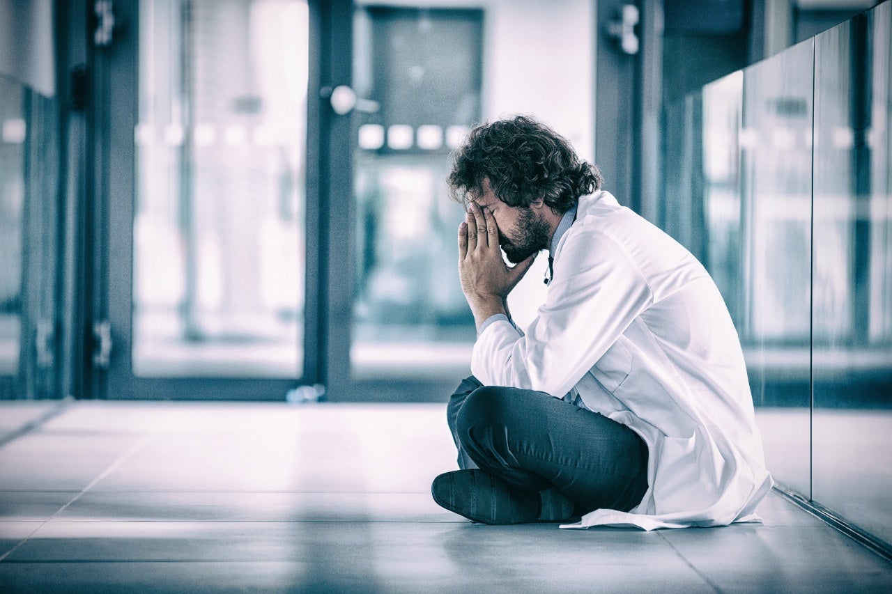 Cinco denuncias por agresiones a médicos en Euskadi Cinco denuncias por agresiones a médicos en Euskadi