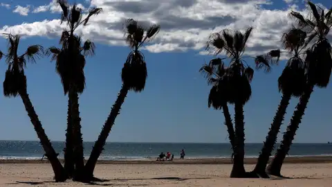 En la imagen, la playa de Canet de Berenguer, en Valencia, en una fotografía de archivo. En la imagen, la playa de Canet de Berenguer, en Valencia, en una fotografía de archivo.
