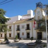 Un fondo buitre condena al Ayuntamiento de Burguillos Un fondo buitre condena al Ayuntamiento de Burguillos