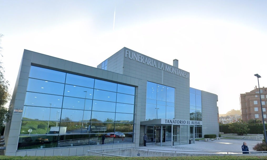 La Policía investiga unos disparos ocurridos en el exterior del tanatorio del Alisal La Policía investiga unos disparos ocurridos en el exterior del tanatorio del Alisal