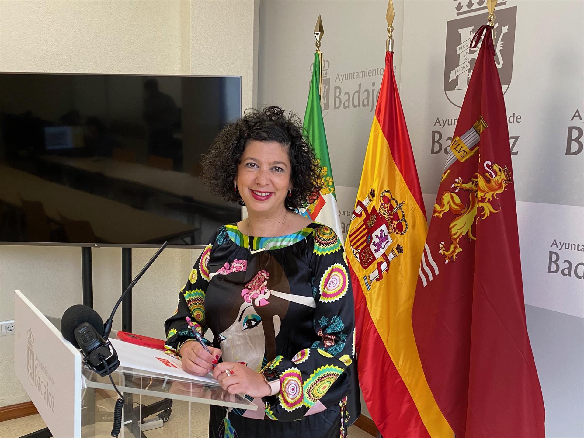 El PSOE de Badajoz exige al alcalde de Badajoz que rebaje "ya" el precio del autobús urbano El PSOE de Badajoz exige al alcalde de Badajoz que rebaje "ya" el precio del autobús urbano