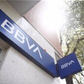 La OPA hostil de BBVA a Sabadell pondría en peligro oficinas en hasta 43 municipios gallegos donde están ambos bancos