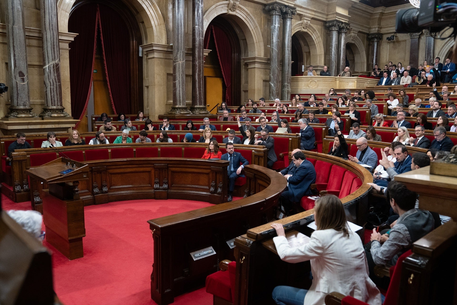 La opa de BBVA a Sabadell marca el cierre de campaña en Cataluña La opa de BBVA a Sabadell marca el cierre de campaña en Cataluña