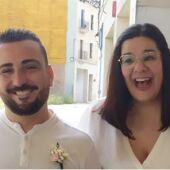 Adrián junto a su mujer Sofía