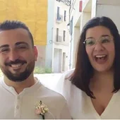 Adrián junto a su mujer Sofía Adrián junto a su mujer Sofía