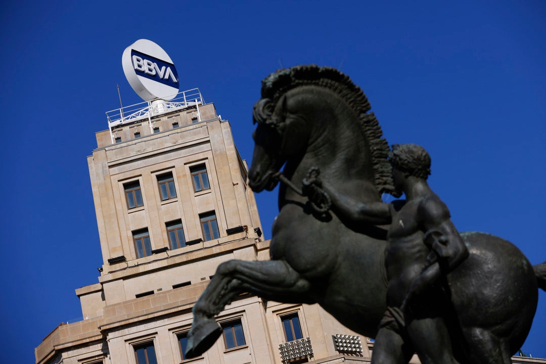 Aciertos, fallos y consecuencias de la OPA del BBVA al Banco Sabadell Aciertos, fallos y consecuencias de la OPA del BBVA al Banco Sabadell