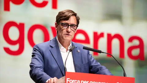 El candidato del PSC, Salvador Illa, interviene durante un mitin. El candidato del PSC, Salvador Illa, interviene durante un mitin.