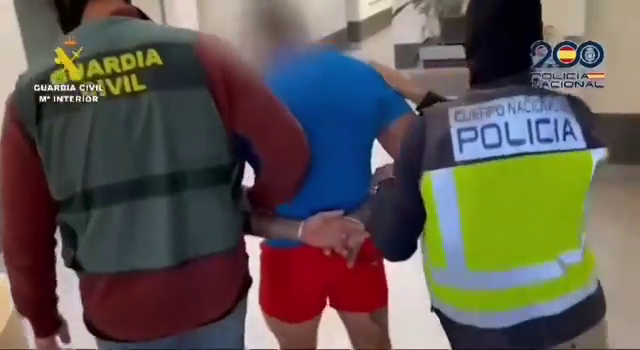 Detienen a los presuntos autores de al menos 25 robos con fuerza en Tenerife Detienen a los presuntos autores de al menos 25 robos con fuerza en Tenerife