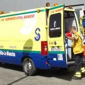Ambulancia de Soporte Vital Básico Ambulancia de Soporte Vital Básico