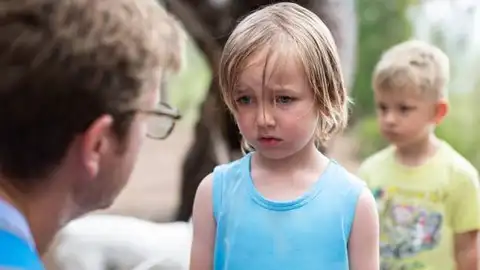 Los padres ponemos límites a nuestros hijos Los padres ponemos límites a nuestros hijos