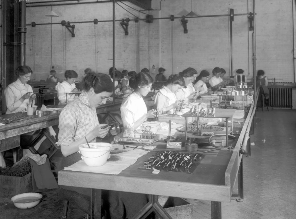 Música y trabajo: Un repaso por la canción de acompañamiento y la de protesta Música y trabajo: Un repaso por la canción de acompañamiento y la de protesta