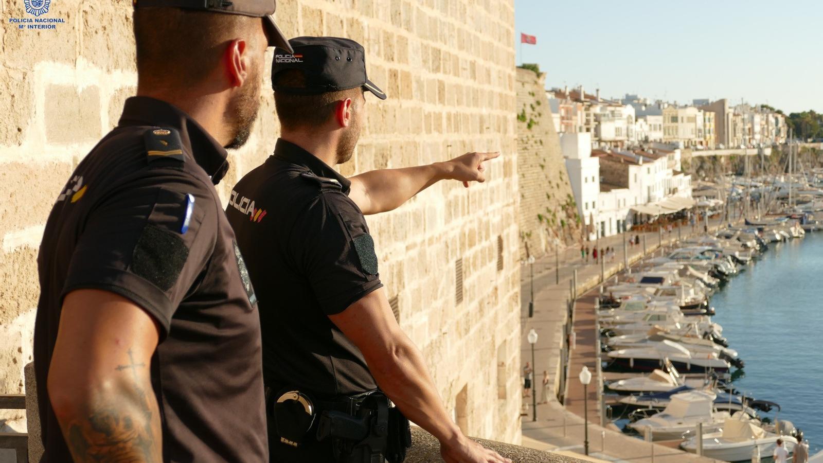 Detenido un joven en Ciutadella por romper tres dientes a otro en una pelea Detenido un joven en Ciutadella por romper tres dientes a otro en una pelea