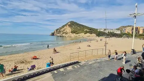 Finestrat inicia las obras para evitar la pérdida de arena de La Cala Finestrat inicia las obras para evitar la pérdida de arena de La Cala