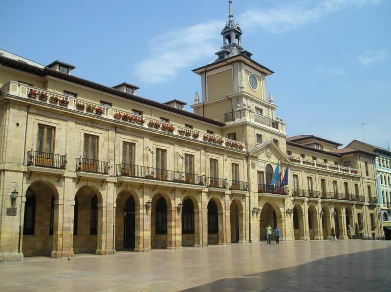 Aprobadas con consenso las ayudas al comercio local de Oviedo Aprobadas con consenso las ayudas al comercio local de Oviedo