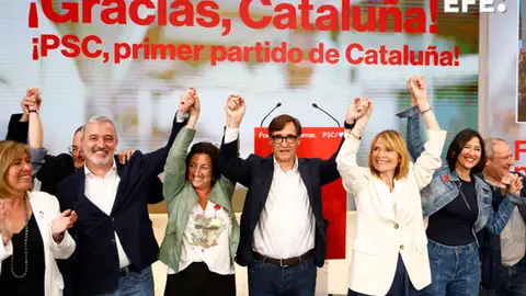 El candidato a la presidencia de la Generalitat por El PSC, Salvador Illa, comparece ante los medios para valorar los resultados electorales. El candidato a la presidencia de la Generalitat por El PSC, Salvador Illa, comparece ante los medios para valorar los resultados electorales./ EFE/Quique García